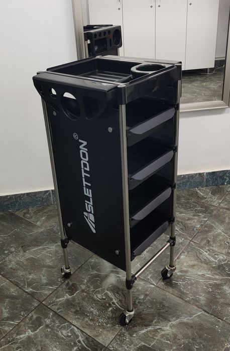 Помощник парикмахера