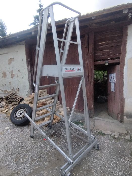 Стълба скеле за складове