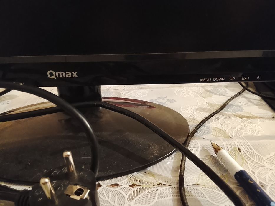 Монитор Qmax 18.5