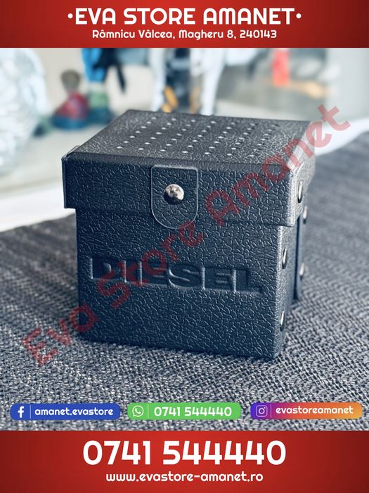Ceas barbati Diesel Mega Chief DZ-4478 51-59mm Cristal Mineral