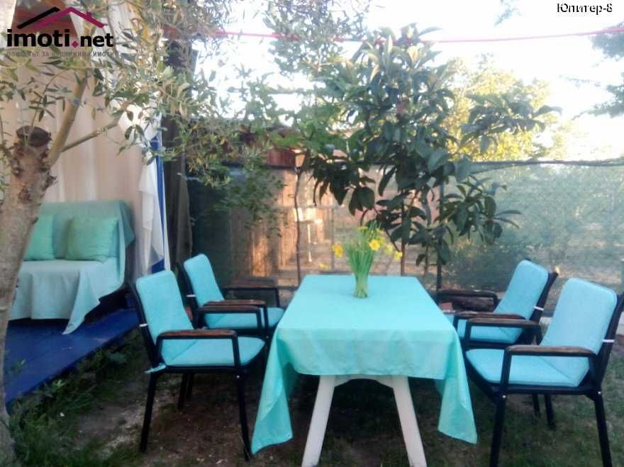 Продава бунгало за 4-ма до морето в Кариани.