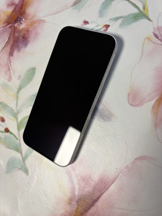 Iphone 16 Перфектен