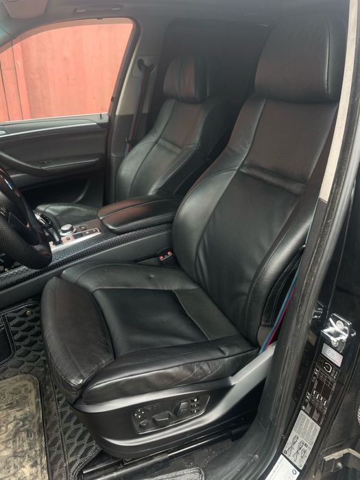 Перетяжка салона авто