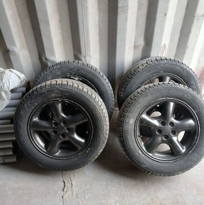 Автошины Toyo Observe с дисками R16 Subaru Forester