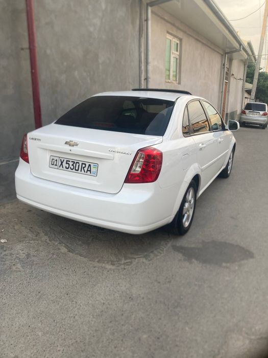 2014- yil bir qol moshina holati zor