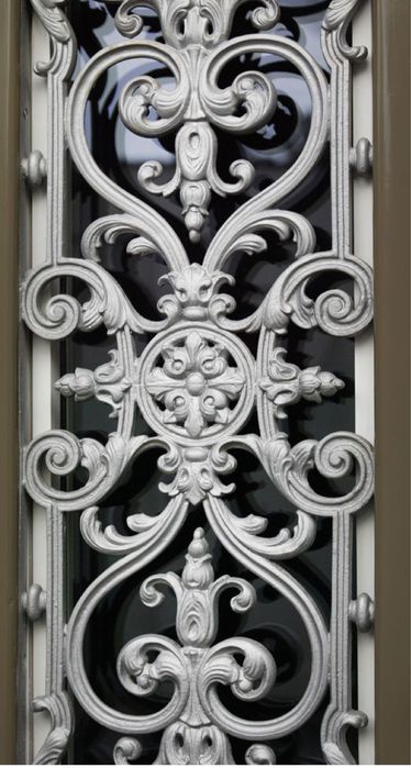 Производство литых металлических и чугунных решеток и перил