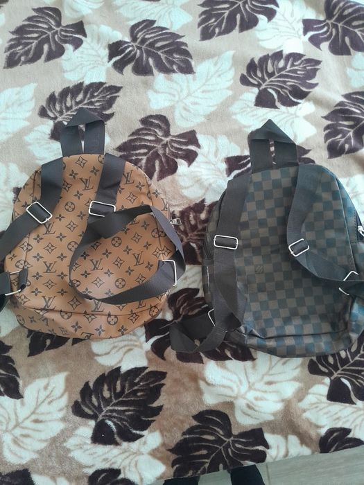 Дамски кожени раници