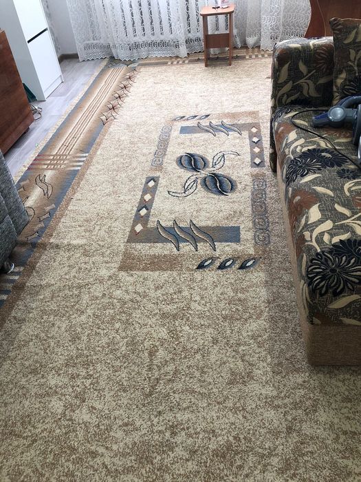 Продается ковер большой