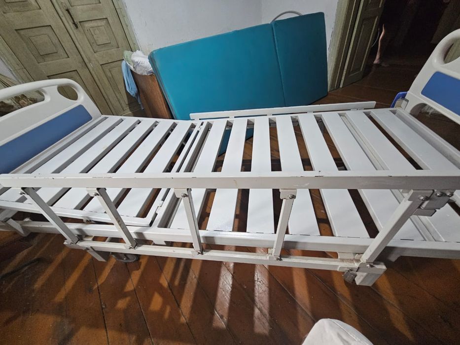 Продам кровать медицинскую