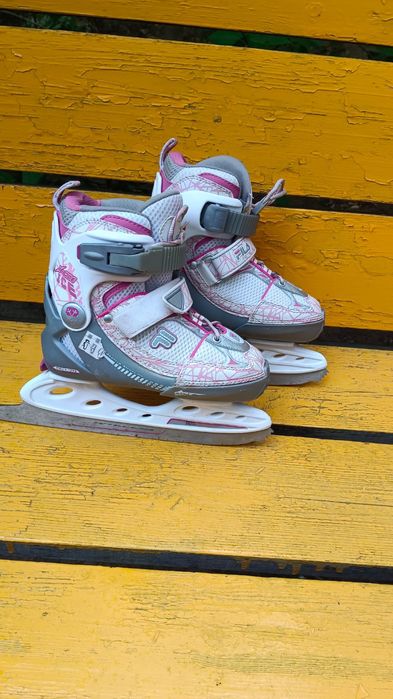 Продается коньки