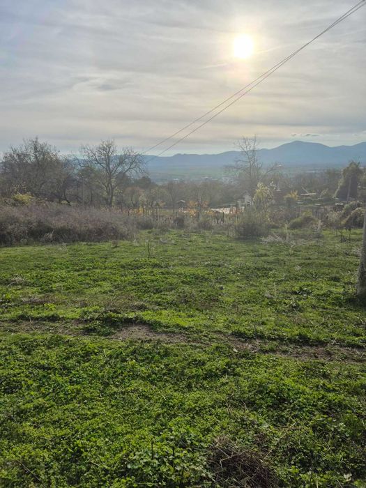 Вила в подножието на Стара планина област Карлово