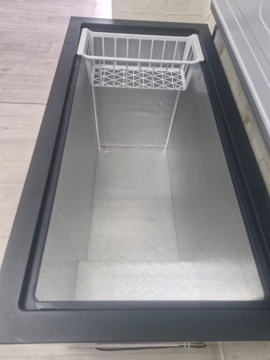 Продам Морозильник