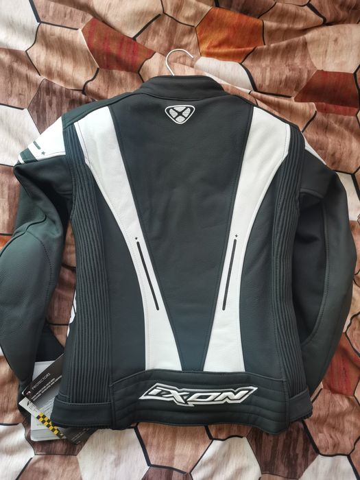 Дамско кожено яке за мотор Ixon Alcyone