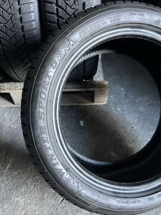 4 anvelope iarna 215/50/17 Dunlop app noi DOT 2025!