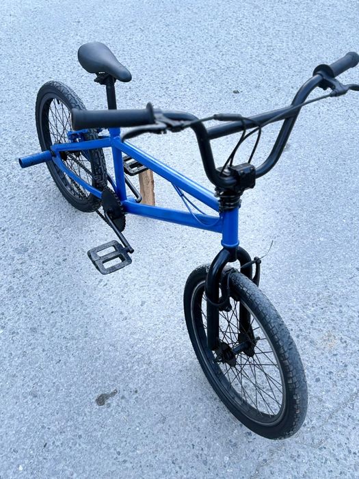 Vând Bicicleta Bmx