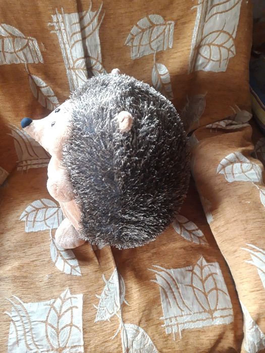 Игрушка подушка ежик