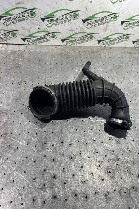 Furtun tub admisie aer turbo 03G 129 629 Audi A4 2008