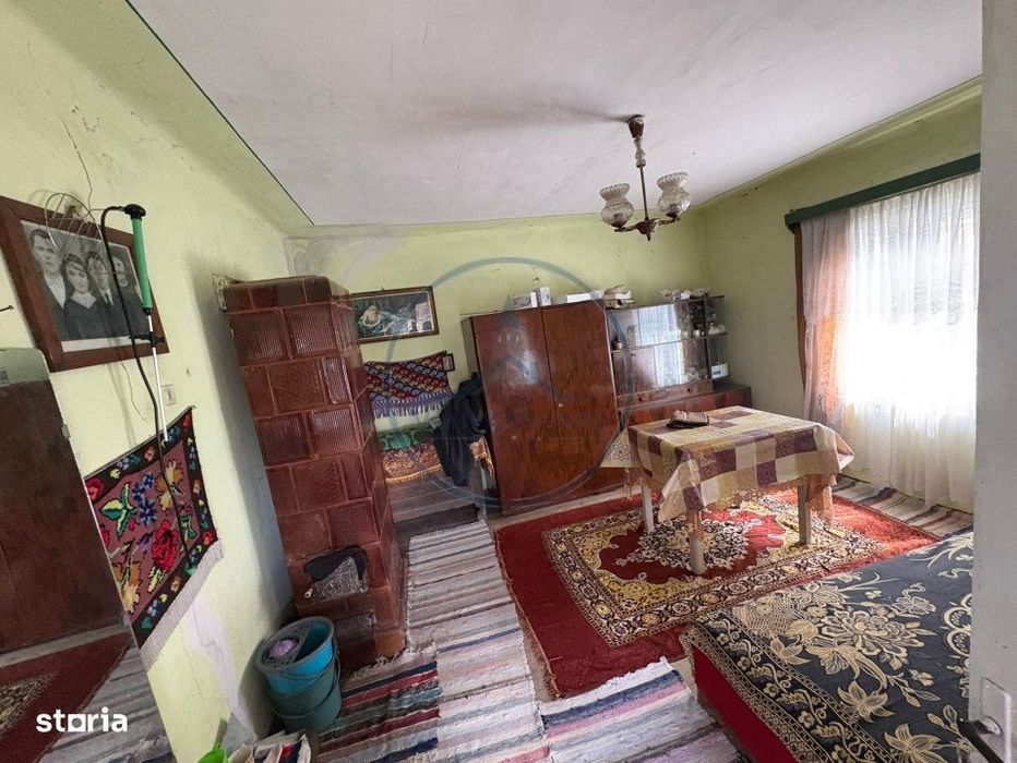 Casa la tara de vanzare-la 15 km de Beclean