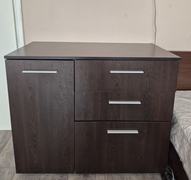 Скрин за съхранение на вещи