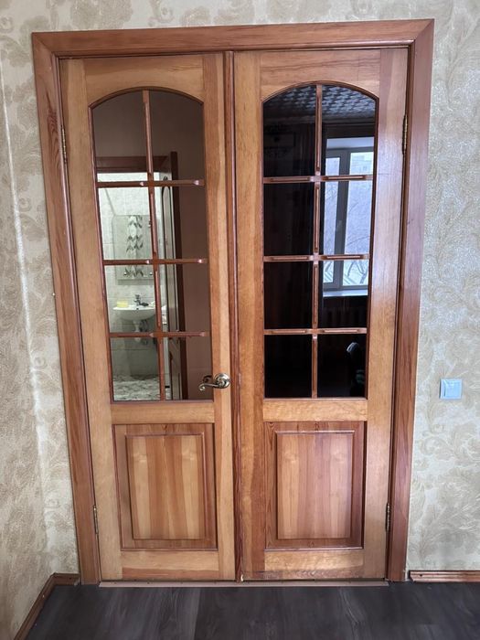 Продаю деревянные двери