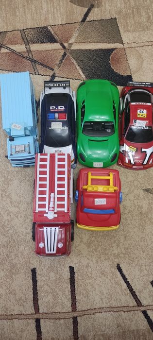 Продам игрушечные машинки