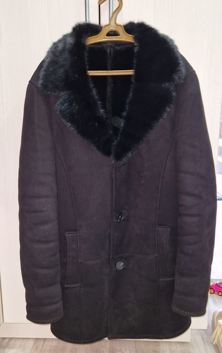 Дубленка зимняя.