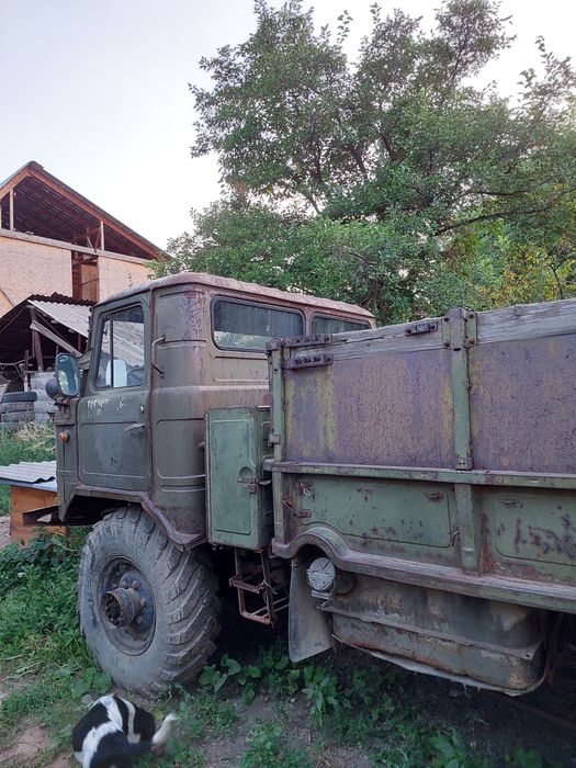 ГАЗ 66 бортовой продам срочно