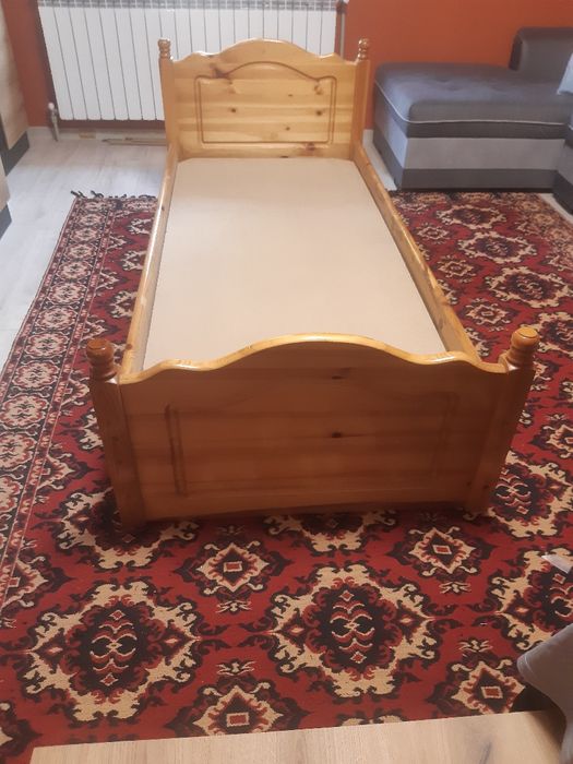 Легло "масив" с матрак