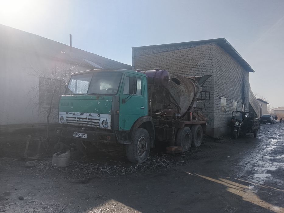 Kamaz Meksir õziga õzi yuklaydi