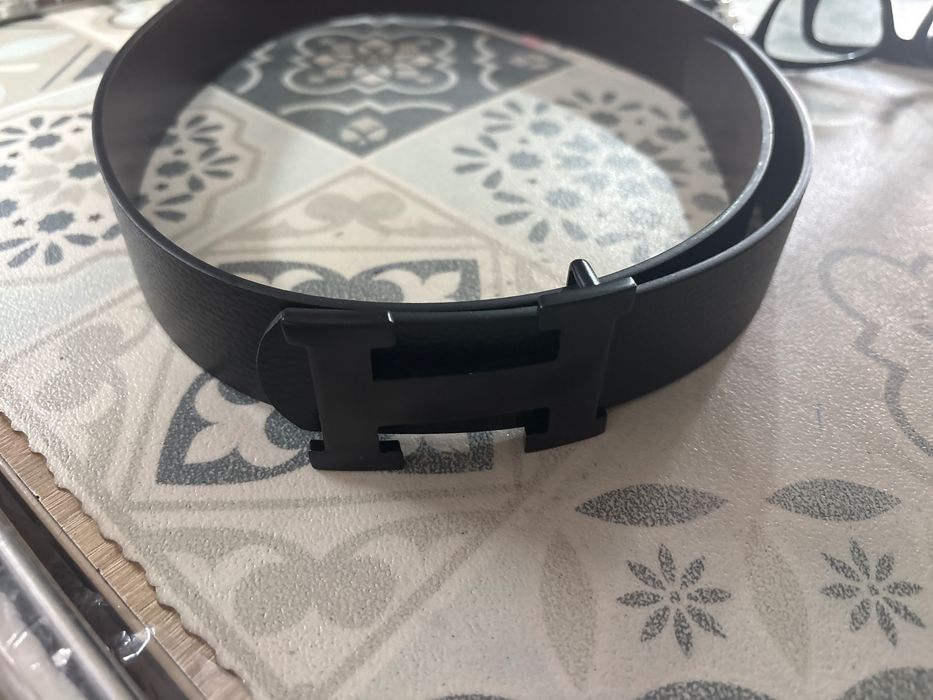 Curea Hermès nouă
