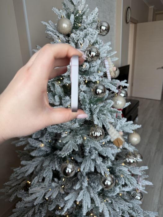 Продаю iphone 13