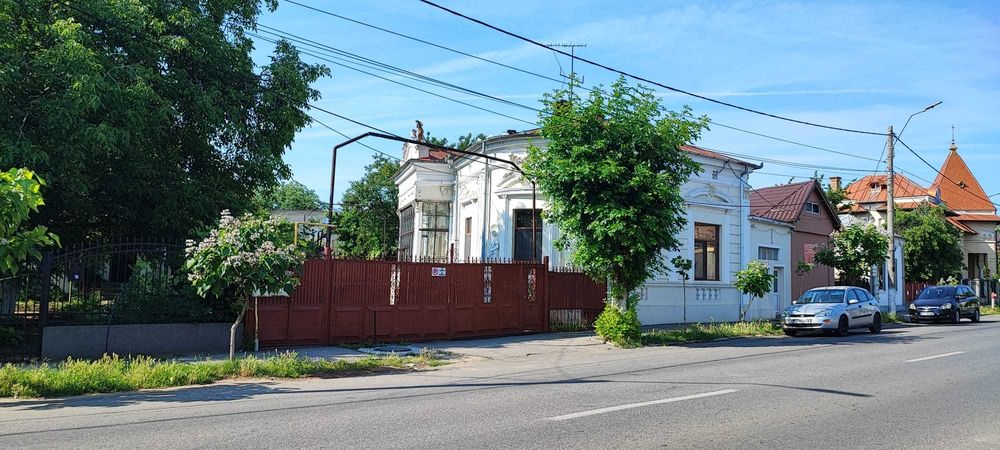 Casa istorica de vanzare
