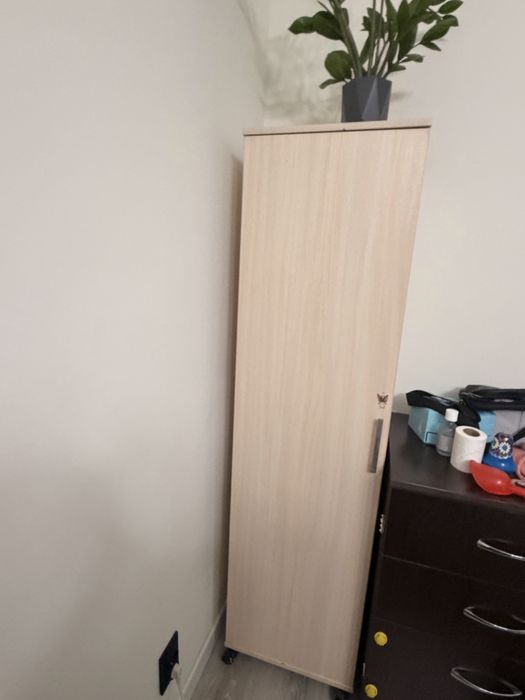 Шкаф-пенал б/у бесплатно