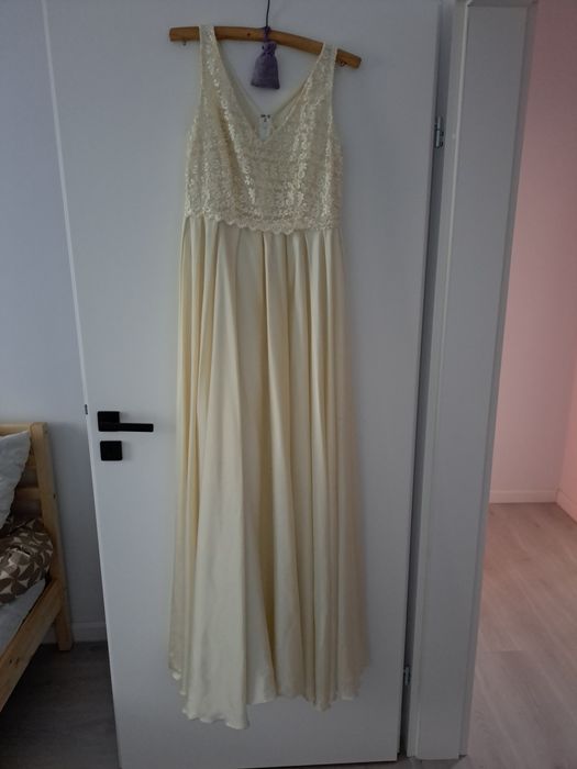 Vând rochie de mireasa