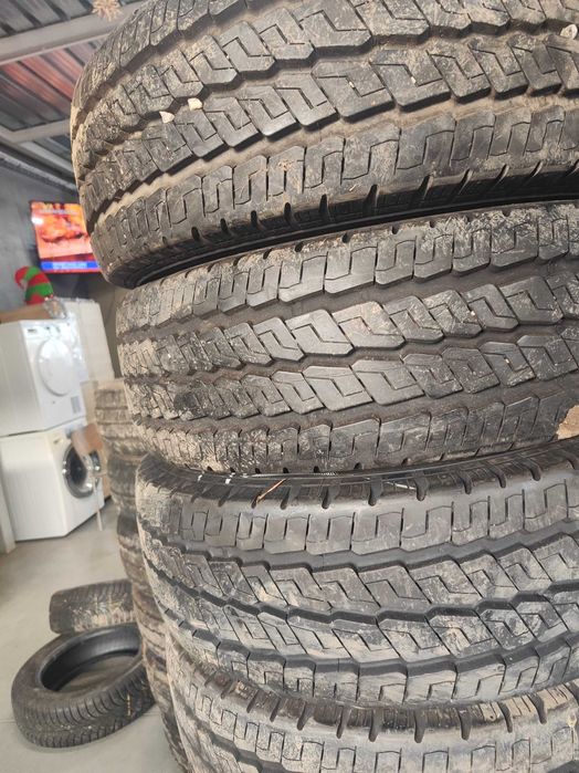 4бр.летни гуми 215/70/15C Continental