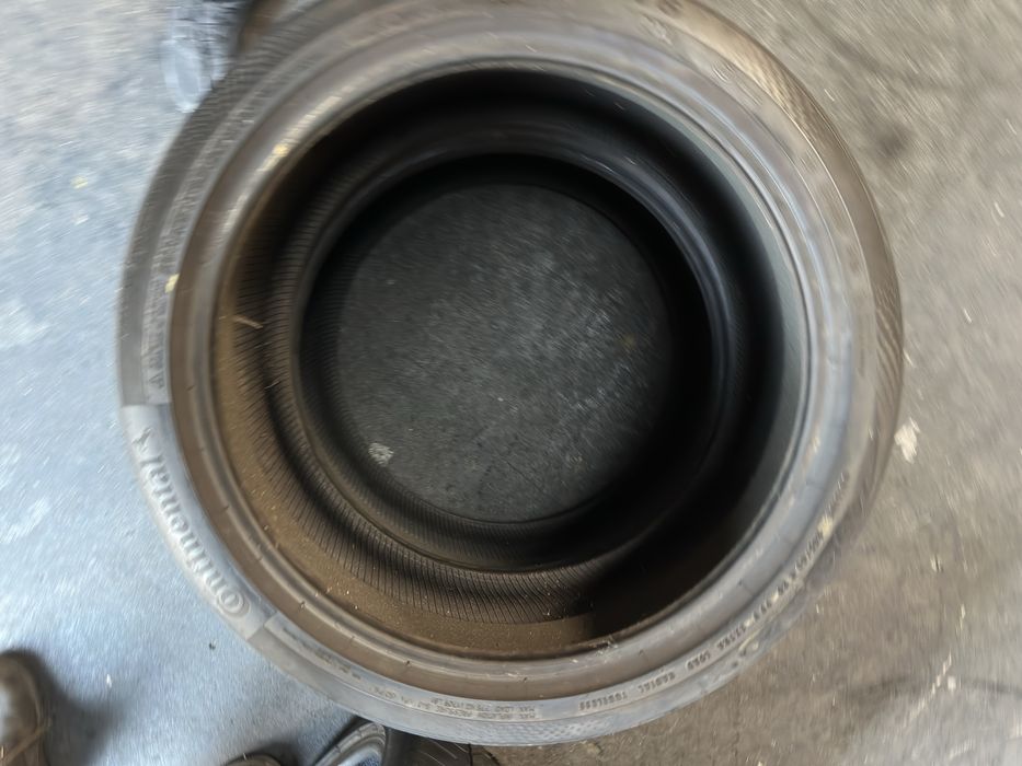 245/40/20 continental