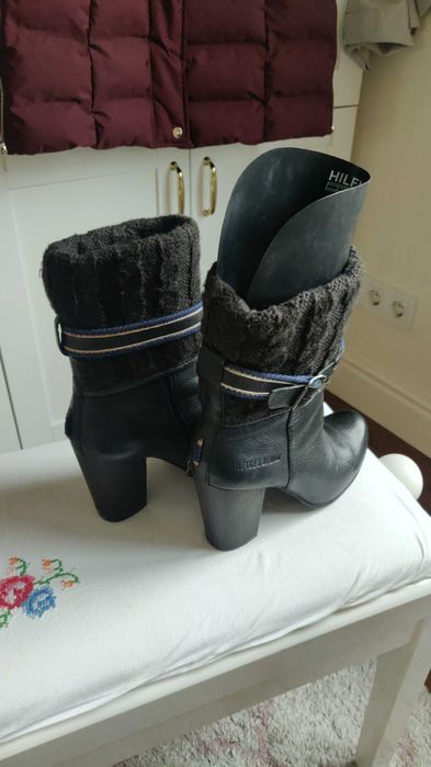 Боти Hilfiger , Clarks, ботуши  Зара