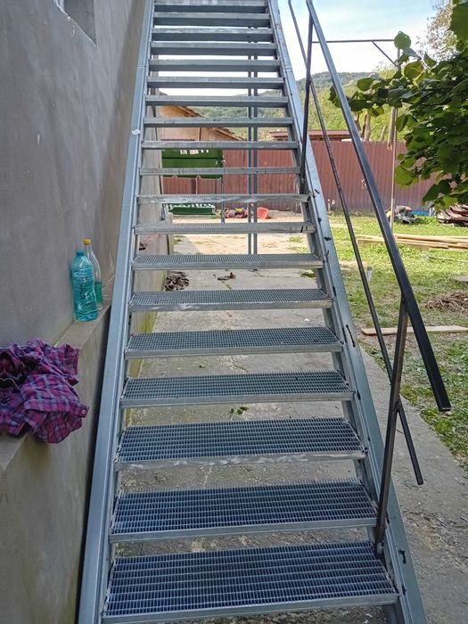 Scara metalica zincata 4mm grosime facem și montaj
