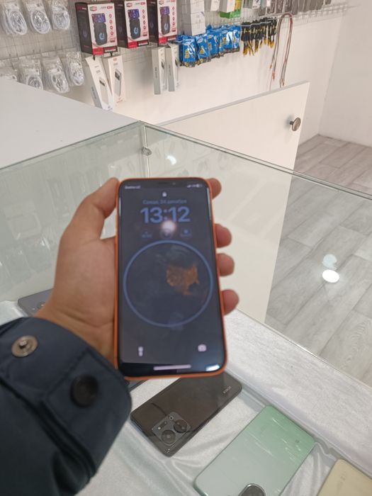 iPhone xs 17 qilingan