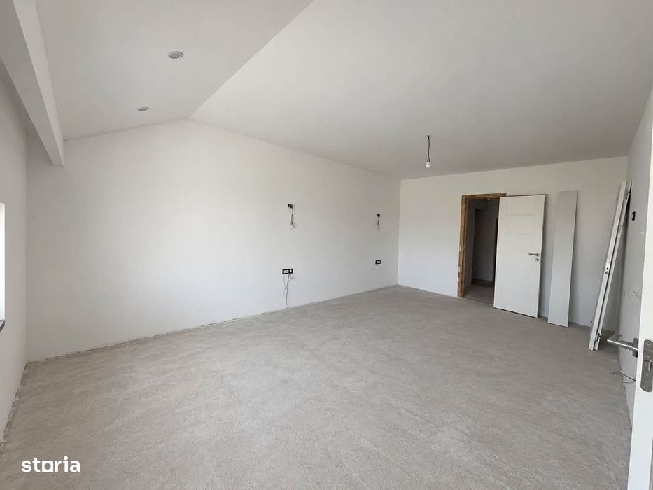 Casa Individuală în Dragsina -250mp /850mp teren - 2 garaje Comision 0