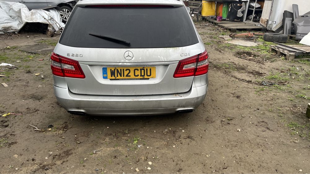 Haion cu luneta mercedes W 212 E Class combi breack