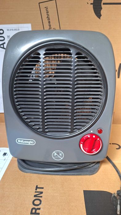 Вентилаторна печка Delonghi