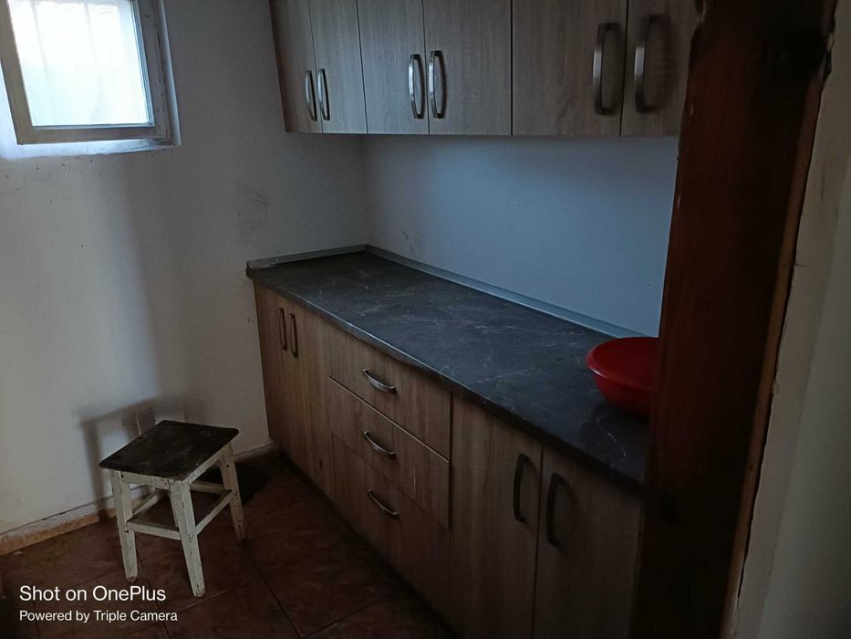 Casă de vânzare în comuna Hălăucești – 176 mp utili, teren 1.600 mp