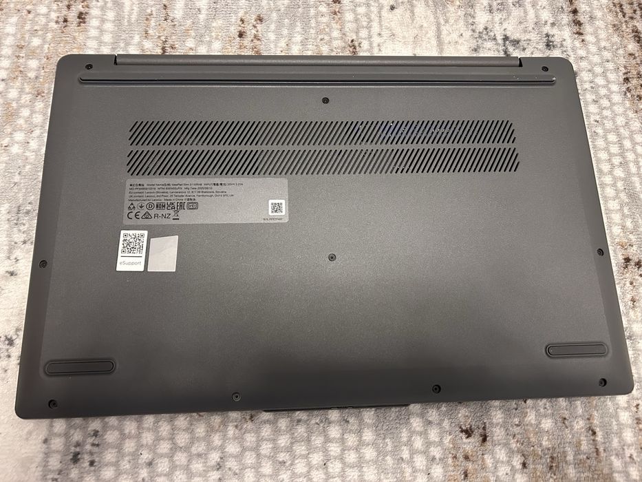 Laptop nou Lenovo IdeaPad Slim 3, Intel i5 RAM 16GB storage 512 GB display 15.6" Windows11