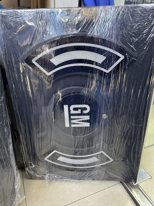 Damas potolok bar gerbli zvyozdnoe nebo ferrari lamborghini