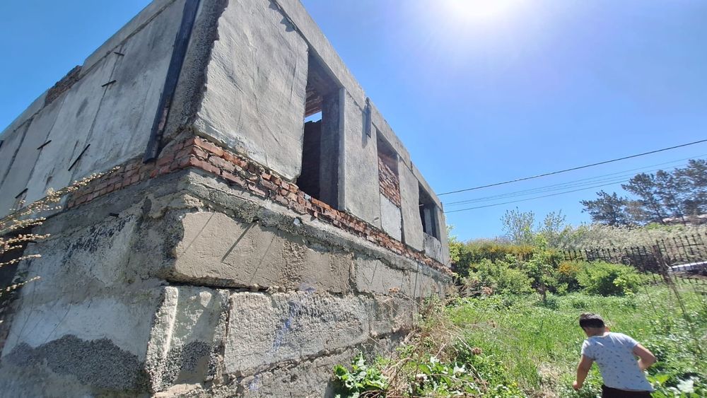 Продам землю с домом и коттеджем