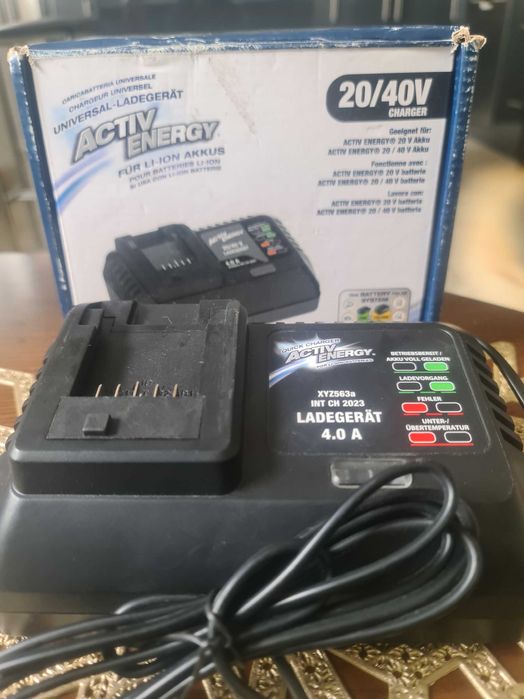 FEREX Incarcatoare noi 20/40V