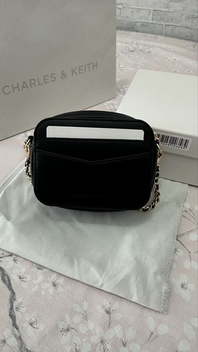 Мини-сумочка Charles & Keith (модель Arwen)