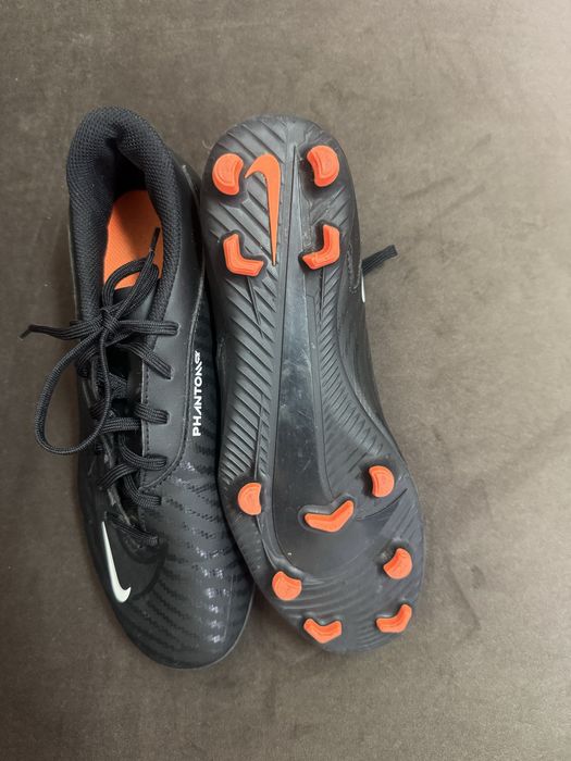 Бутонки Nike Phantom