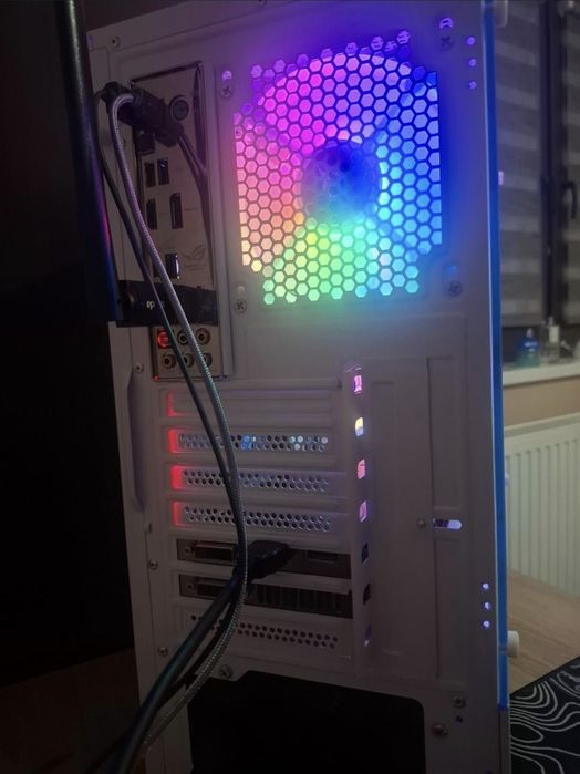 Pc gaming foarte bun